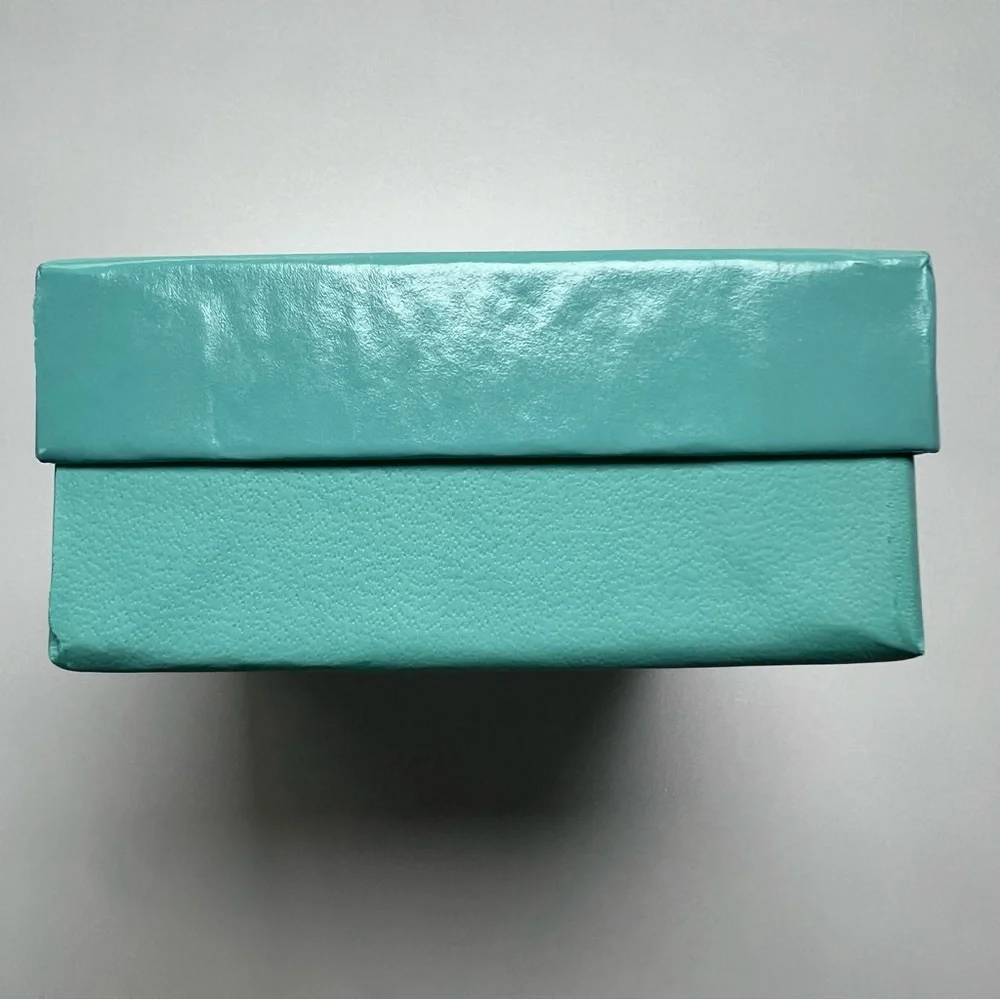 TIFFANY‎ & CO. Empty Jewelry Box With Original Padding Early 2000s Tiffany Blue